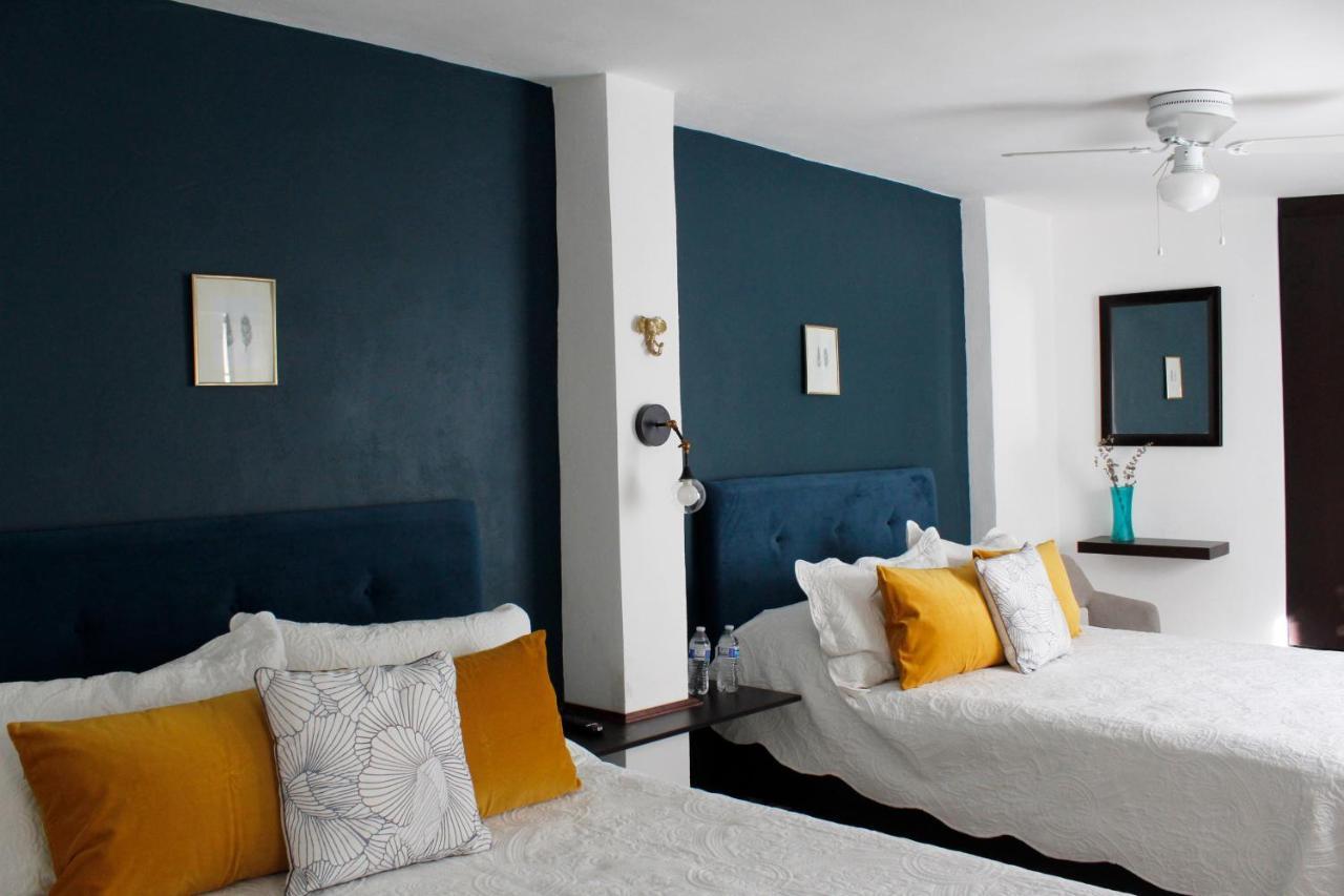 Suites Ciento 37 Леон Экстерьер фото