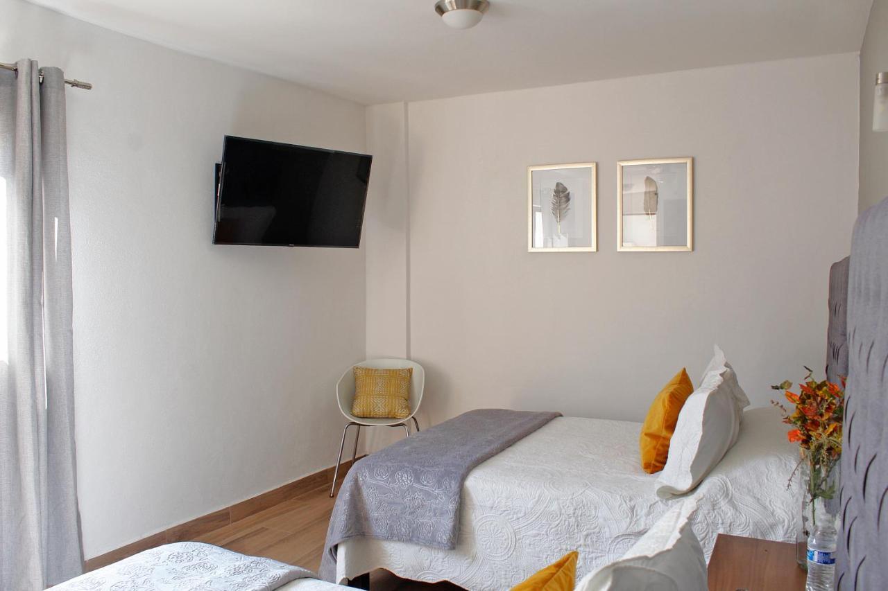 Suites Ciento 37 Леон Экстерьер фото